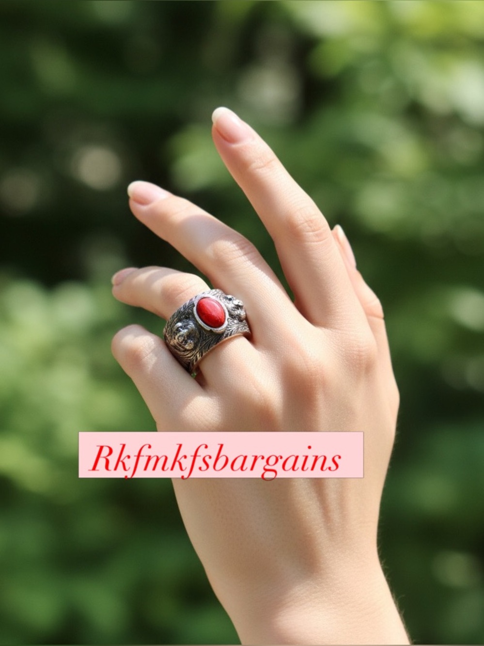 Gucci Silver Ring with Red Stone
